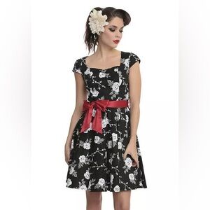 Hot Topic Hell Bunny Vixen Black and White Floral Dress in Medium